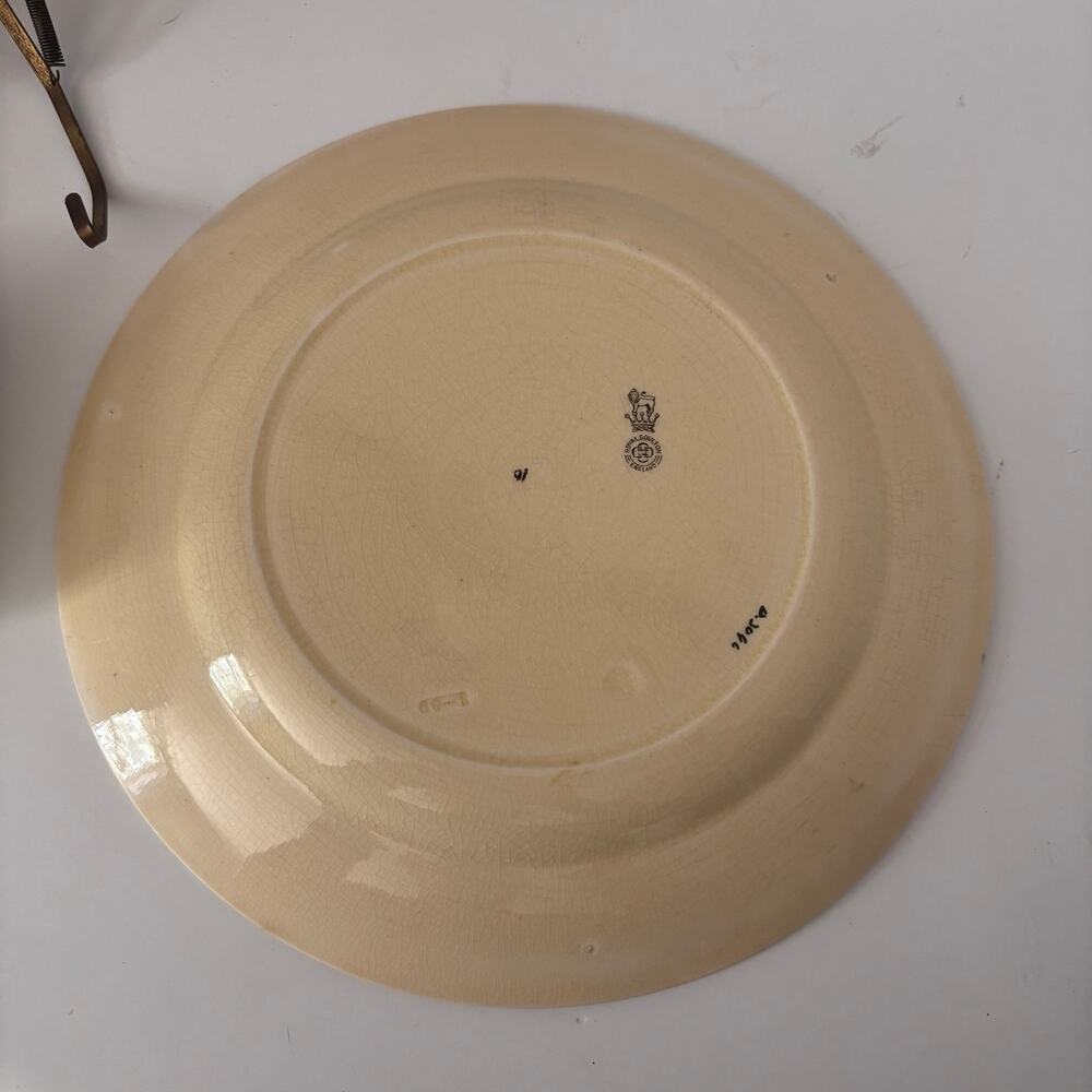 Vintage Royal Doulton Cavalier Monks Plate D3046 English Transferware 10.5" - Picture 4 of 6